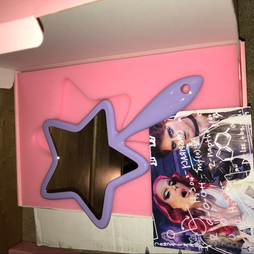 Jeffree Star Cosmetics • BLOW PONY MIRROR - Picture 8 of 8